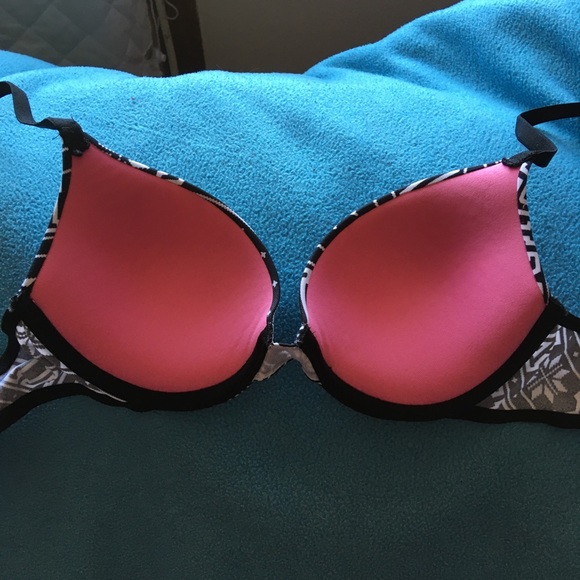 NWOT PINK Wear Everywhere Push Up Name & Snowflake Pattern Underwire Bra - Picture 10 of 11